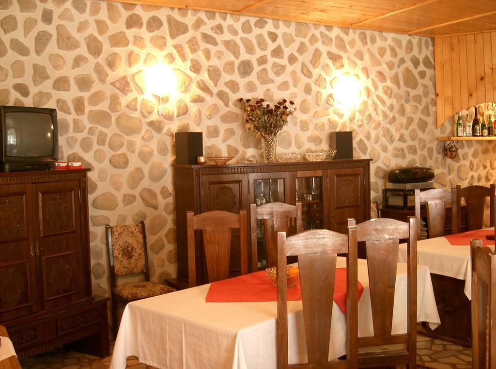 Rem'S Pension Rîşnov Luaran gambar