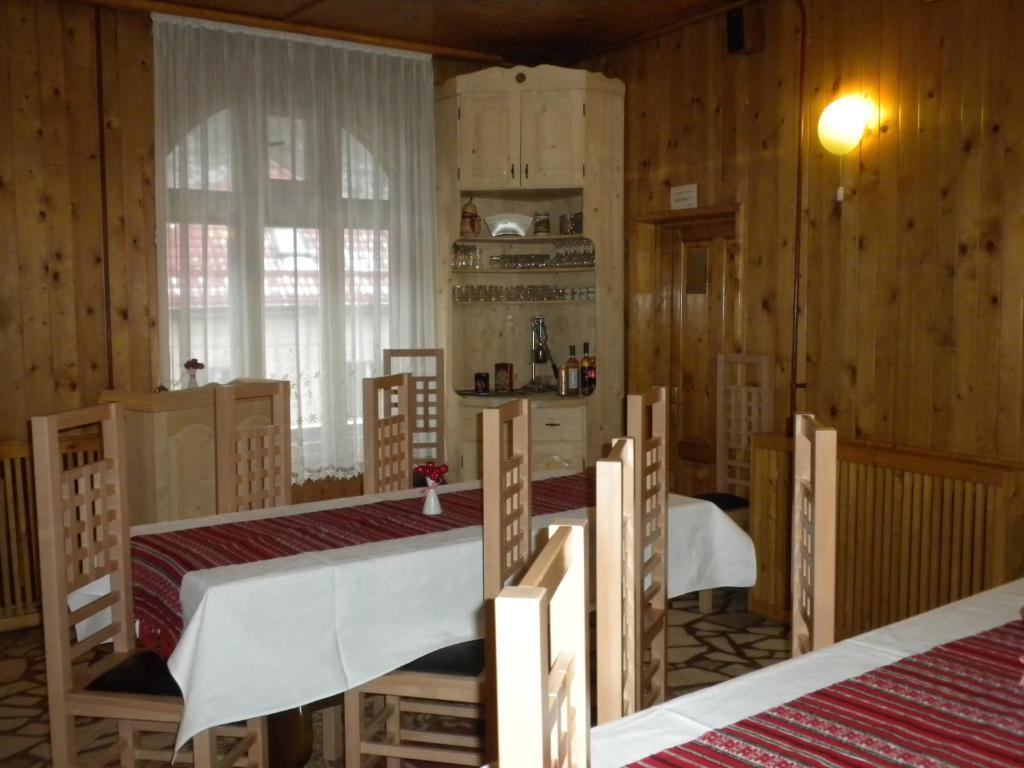 Rem'S Pension Rîşnov Luaran gambar